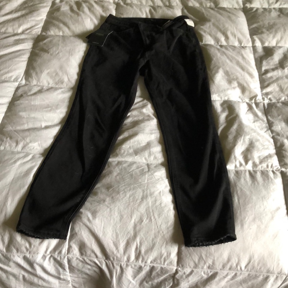 Silver jeans high note skinny black 28x27 never worn!